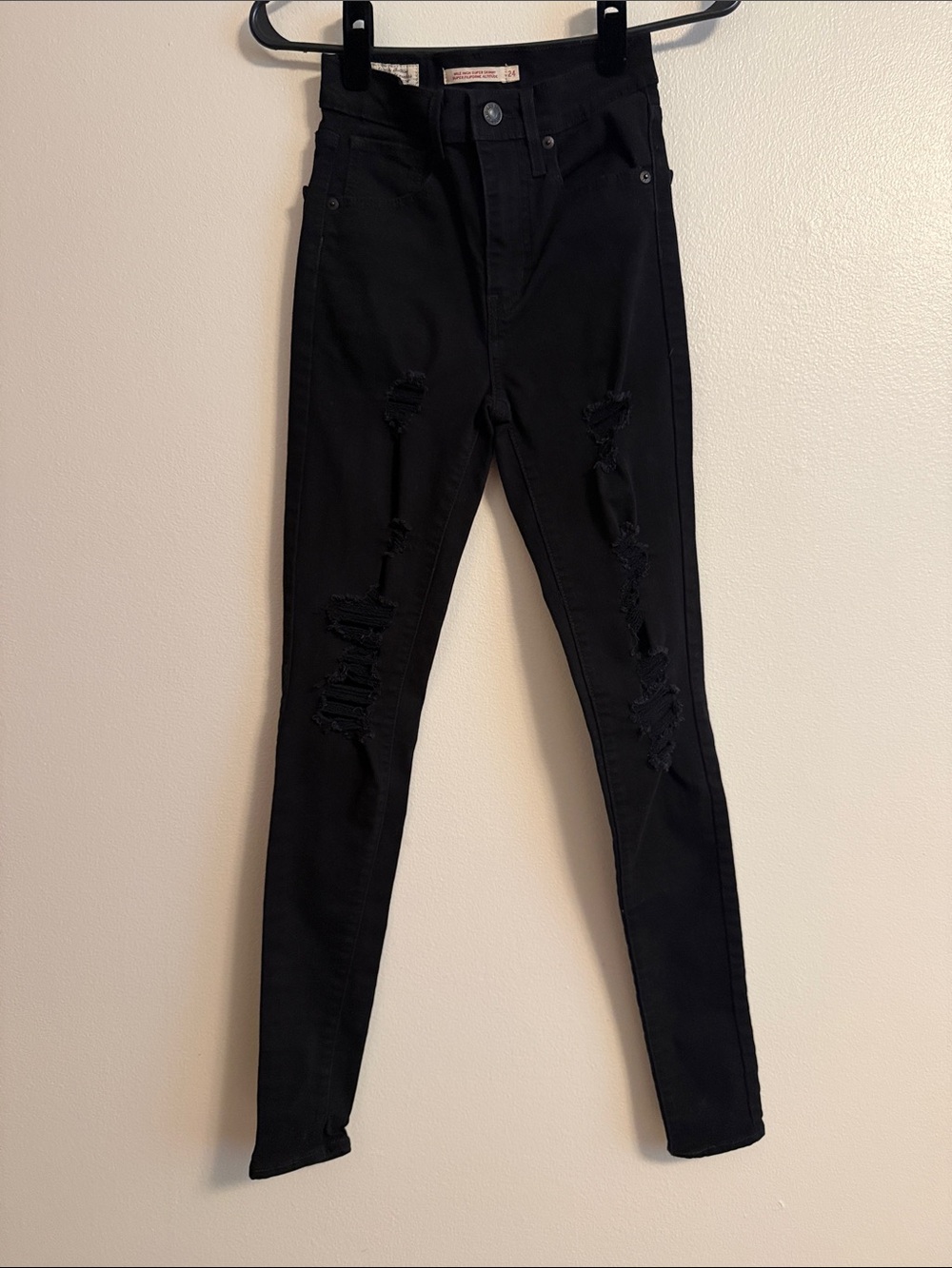 Levi's Black Mile High Distressed Super Skinny Jeans